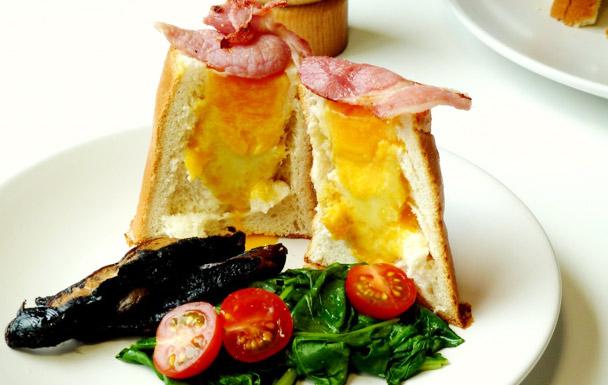 Eggs Baked in French Bread