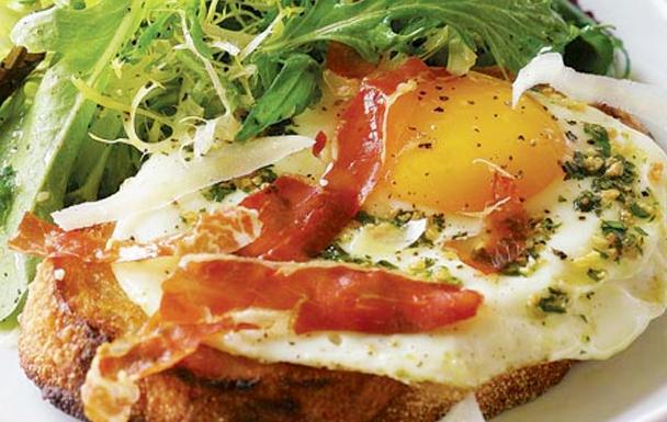 Garlic & Herb Fried Eggs on Toasts with Prosciutto Crisps