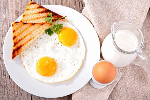 Healthy breakfast Fried Eggs low fat recipe