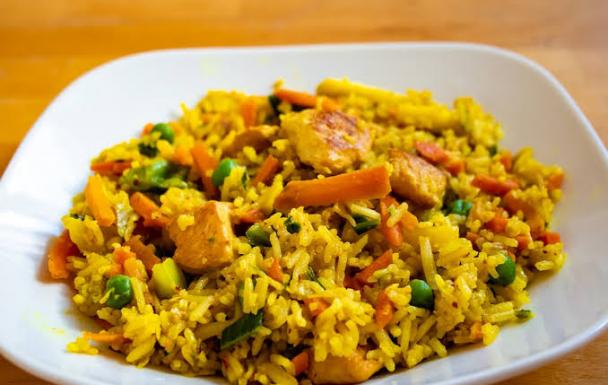 Mexican chicken and rice by Pinch of Nom