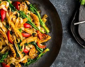 Stir Fry Chicken and Noodles
