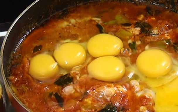 Tomato egg curry